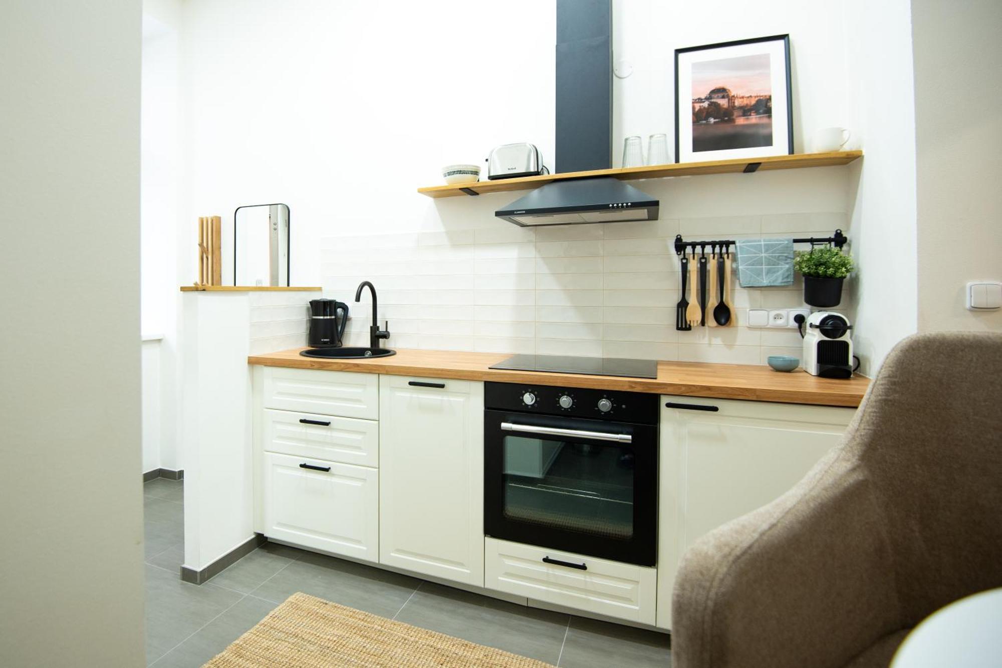 Apartment Modern & Spacious Near The Old Town *